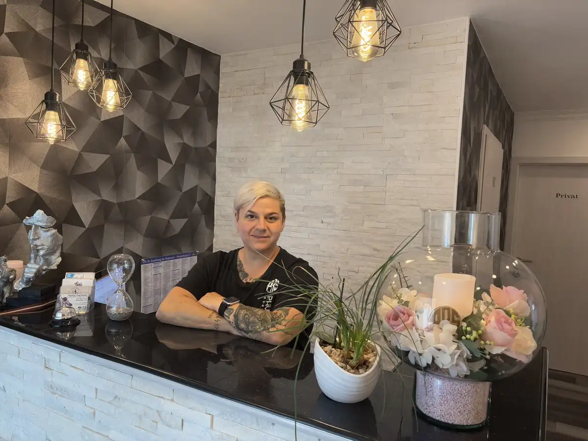 PRS-Physiotherapie Rebecca Sandberg – Rebecca Sandberg, erfahrene Physiotherapeutin, kompetent in ganzheitlicher Therapie und Patientenbetreuung